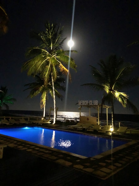 Península Beach Club Hotel