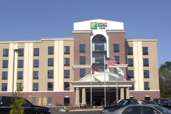 Holiday Inn Express Hotel & Suites Hope Mills-Fayetteville Airport, An Ihg Hotel