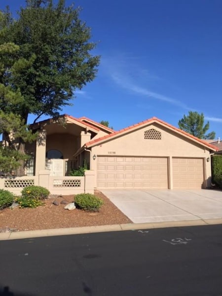 You Wil Feel Comfortable In This Home In Saddlebrooke Az Adult Community