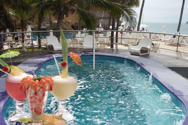 Hotel Costa De Oro Beach