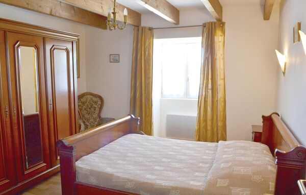 4 Bedroom Accommodation In Clohars Carnoet