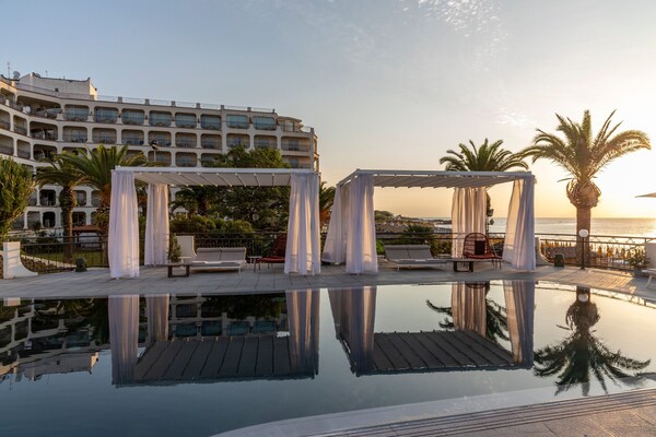 Delta Hotels By Marriott Giardini Naxos
