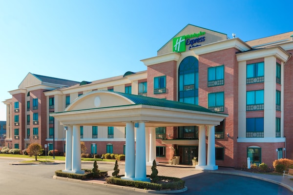 Holiday Inn Express Hotel & Suites Warwick-Providence Airport, An Ihg Hotel