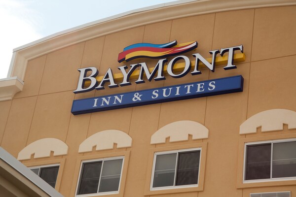Baymont By Wyndham Erie