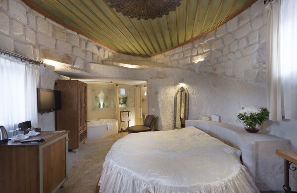 Hotel Anatolian Cave Houses