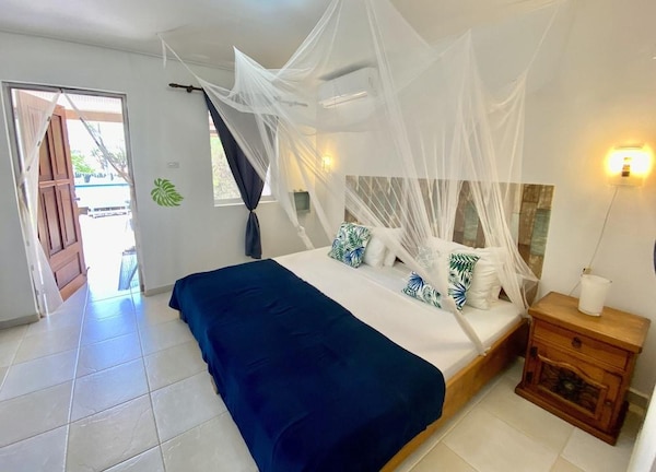 Tropical Inn Bonaire