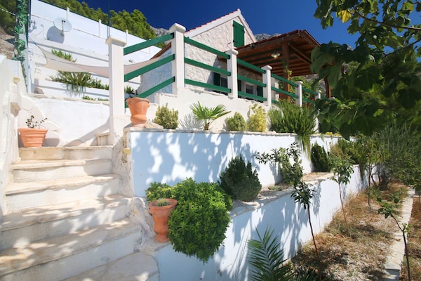 View Talaj Cottage