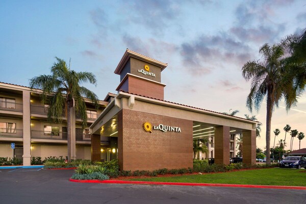 La Quinta Inn & Suites Orange County - Santa Ana