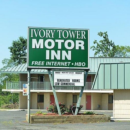 Ivory Tower Motor Inn Green Brook