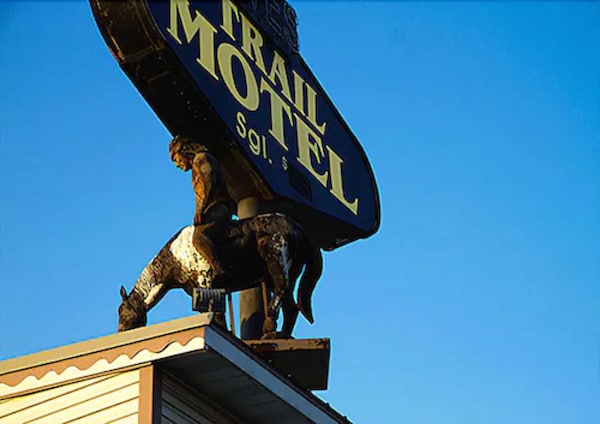 Trail Motel