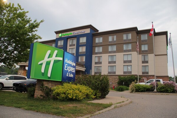 Holiday Inn Express & Suites Huntsville, An Ihg Hotel