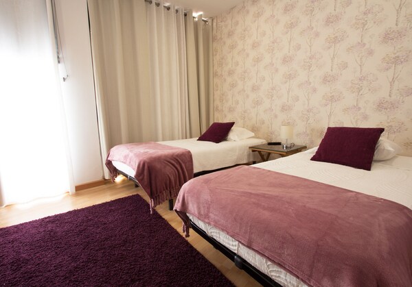 Central Guesthouse - Grande Chambre Double Or Lits Jumeaux