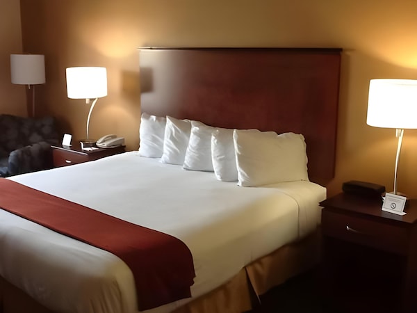 Holiday Inn Express Hotel & Suites Cocoa Beach, An Ihg Hotel