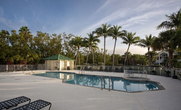 Sunrise Suites Resort - Key West