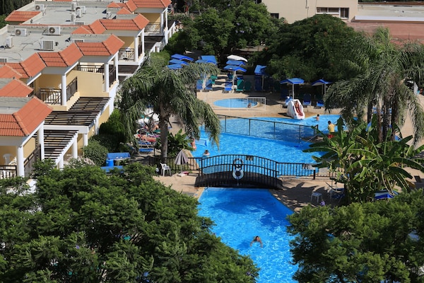 Hotel Jacaranda