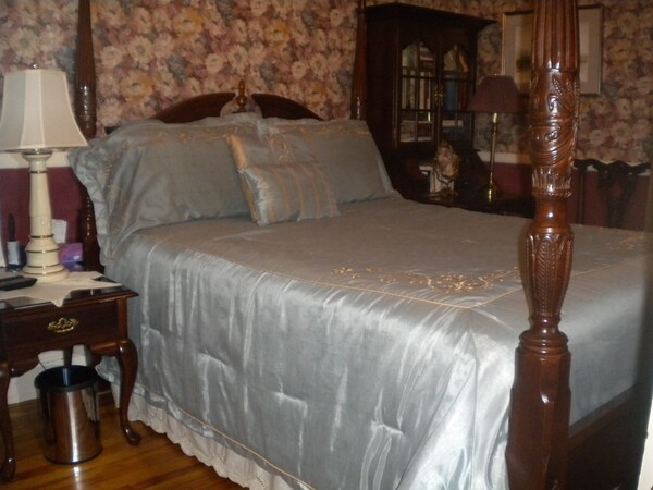 Fleetwood House Bed And Breakfast