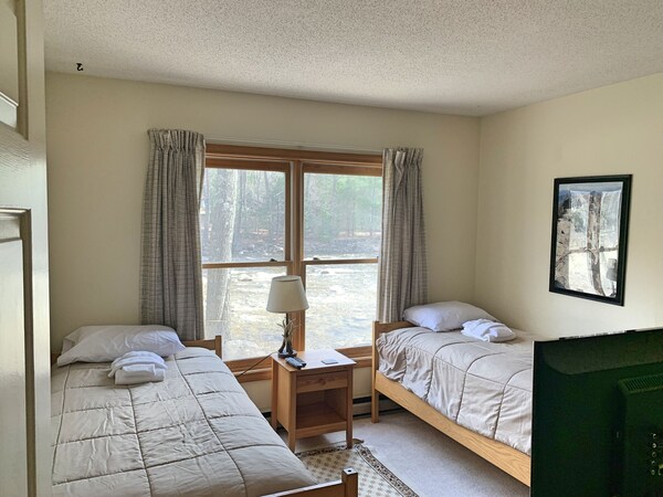Rd103- Managed By Loon Reservation Service - Nh Meals & Rooms Lic# 056365