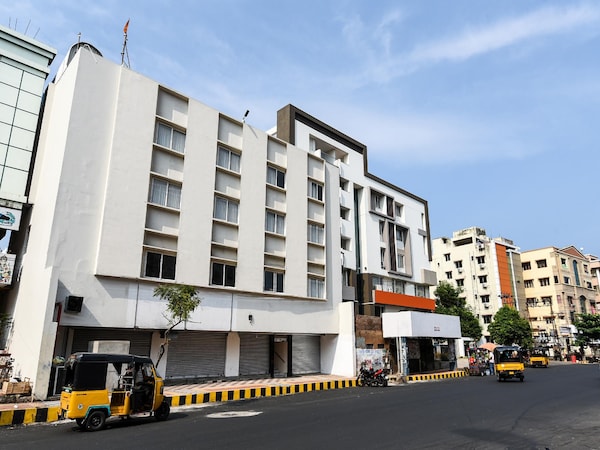 Hotel Akshara Inn