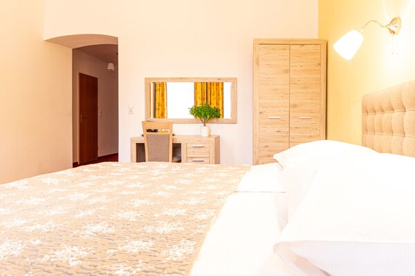 Klimt Hotel & Apartments