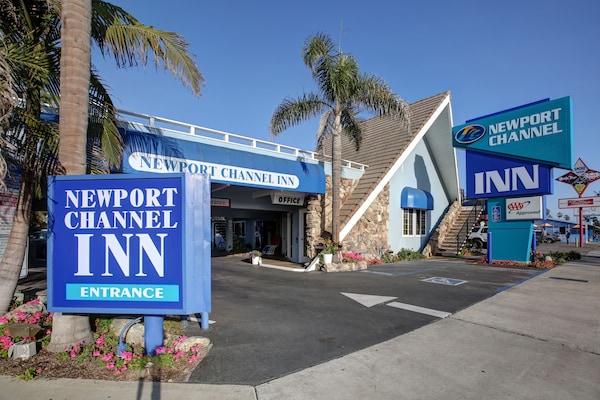 Newport Channel Inn