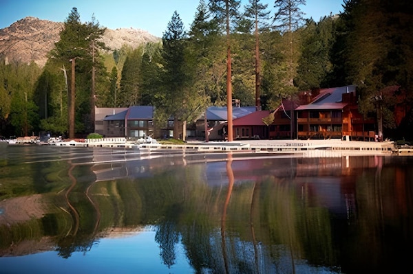 Donner Lake Village Resort