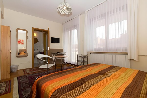 Budavar Bed And Breakfast