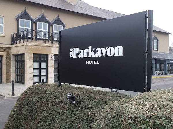 Parkavon Hotel