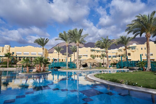 Swiss belhotel aqaba