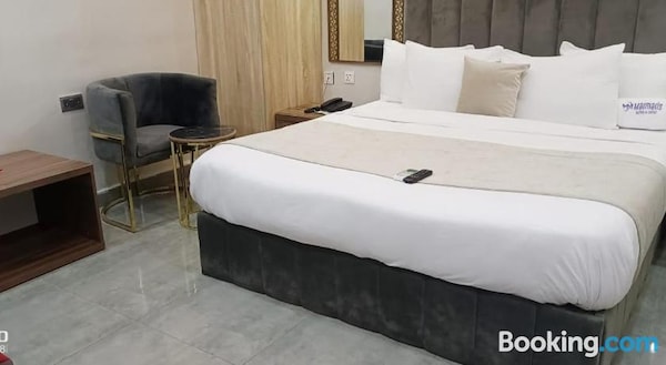 Winthrop Suites in Owerri: Find Hotel Reviews, Rooms, and Prices