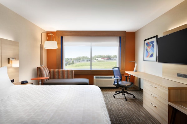 Holiday Inn Express & Suites - Middletown, An Ihg Hotel