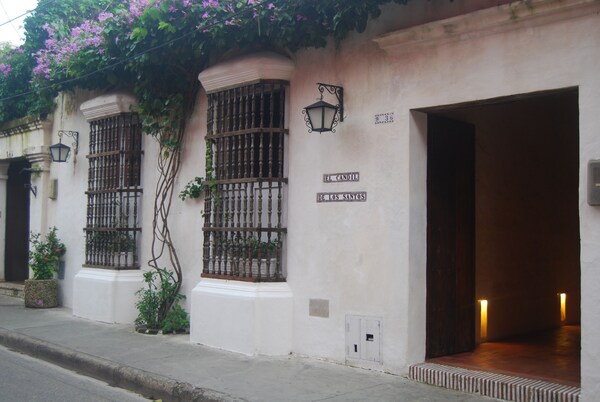 Hotel El Candil De Los Santos