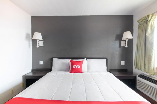 OYO Hotel Irving DFW Airport North