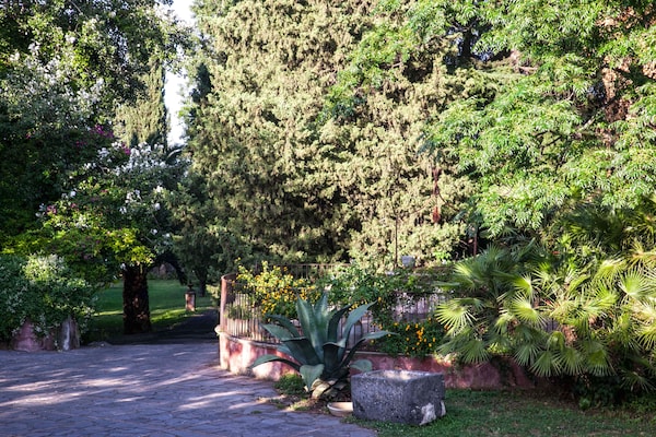 Etna Botanic Garden