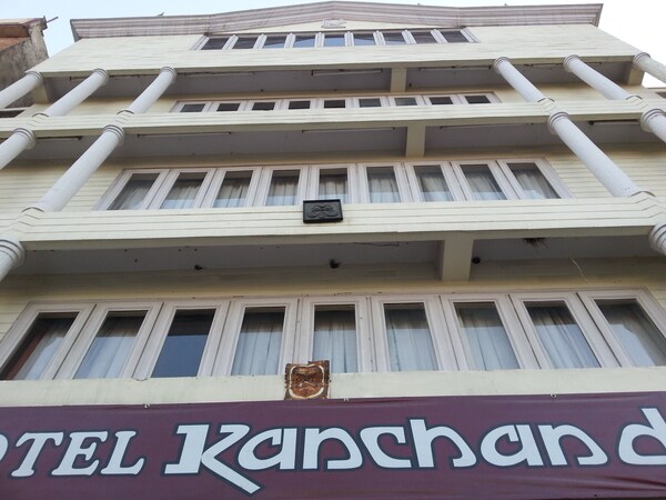 OYO 15359 Hotel Kanchandeep