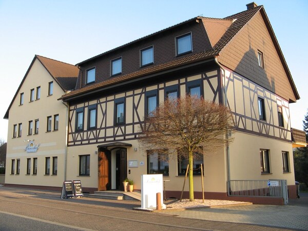 Land-gut-Hotel Sonnenhof