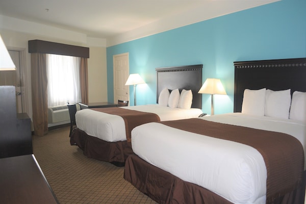 Baymont Inn and Suites Galveston