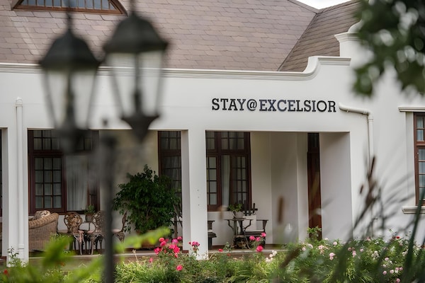 Excelsior Manor Guesthouse