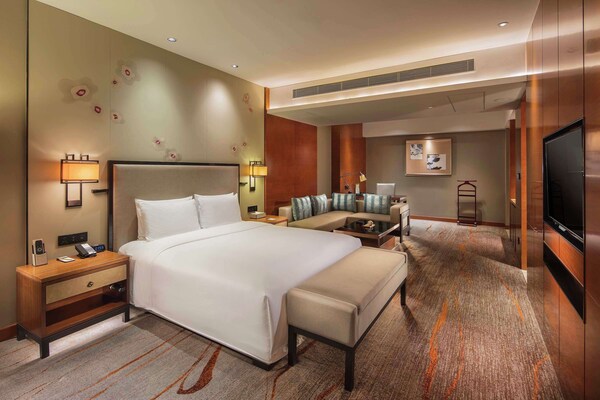 Doubletree By Hilton Hotel Guangzhou-Science City-Free Shuttle Bus To Canton Fair Complex And Dining Offer