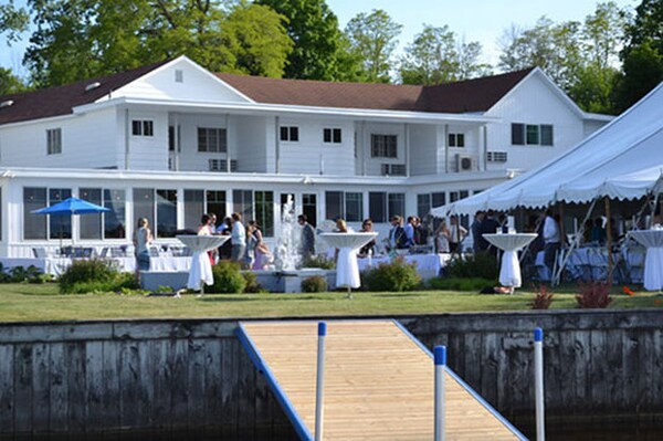 Lakeside Inn Resort