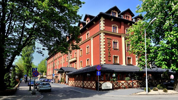 Hotel Diament Arsenal Palace Katowice - Chorzow