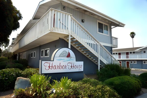 Harbor House Inn Morro Bay