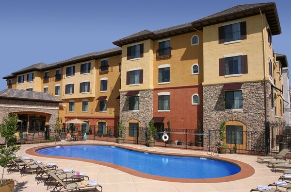 Holiday Inn Express Hotel & Suites El Dorado Hills, An Ihg Hotel