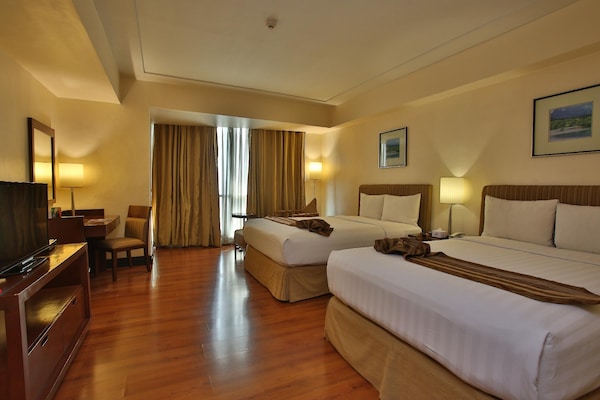 Crown Regency Hotel & Towers Cebu