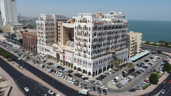 Hotel Kuwait Palace