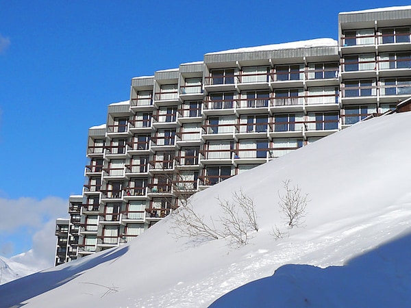 Comfortable and charming apartments in residence, just near the ski slopes and facilities.