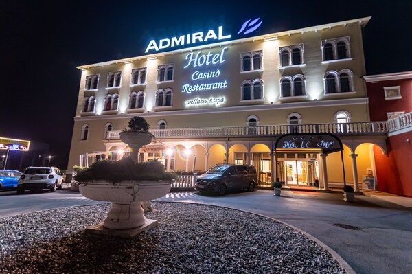 Casino & Hotel Admiral Skofije