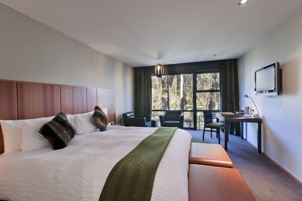 Hotel Te Waonui Forest Retreat