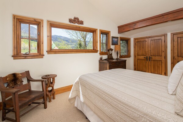 European Mtn. Style Chalet In The Heart Of The Rocky Mtns - Marble, Colorado