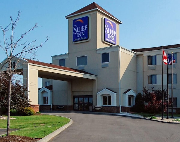 Hotel Sleep Inn & Suites Buffalo Airport