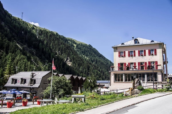Hotel Le Besso - Swiss Romantic Lodge Zinal